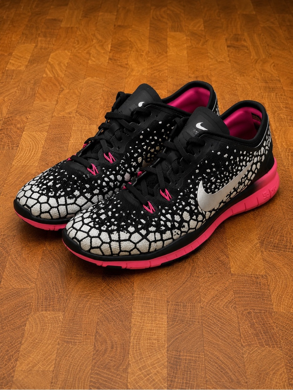 Nike Free 5.0 Running Shoes Black White Pink Women’s Size 8